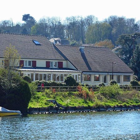 Logis - Hotel & Restaurant Des Lacs Paris Sud Вірі-Шатійон Екстер'єр фото